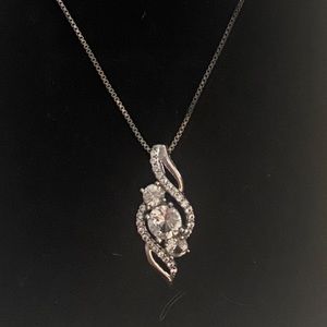 Kay Jewelers Necklace. Never worn. New in box.